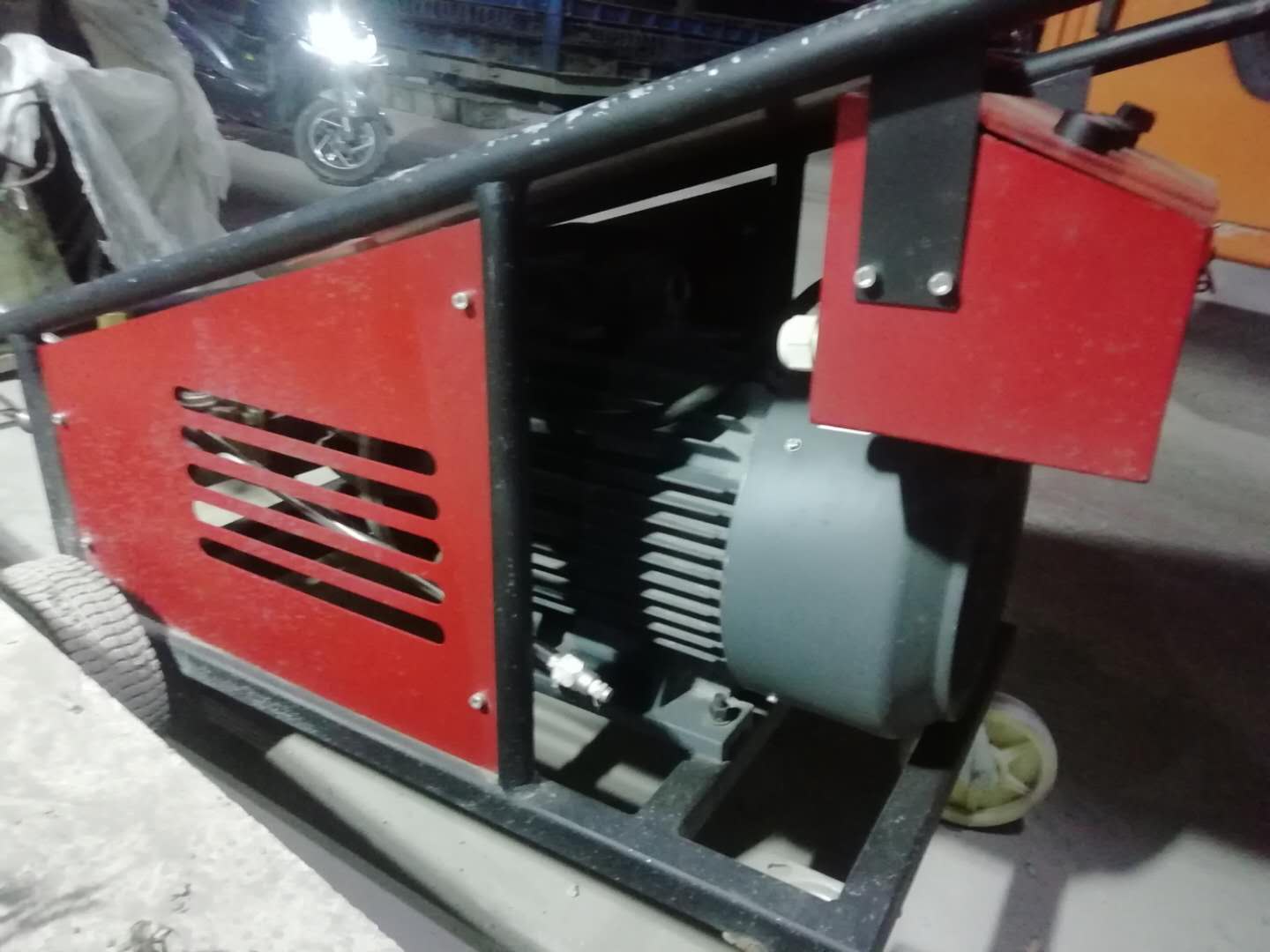 高壓清洗機(jī),進(jìn)口高壓清洗機(jī),高壓清洗機(jī)價(jià)格,超高壓清洗機(jī)