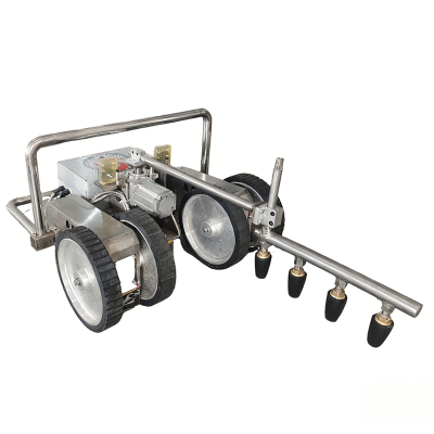 磁吸爬壁清洗機器人